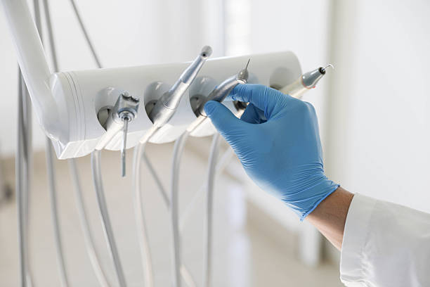 Professional Emergency Dentist technician working in Lafayette, CO